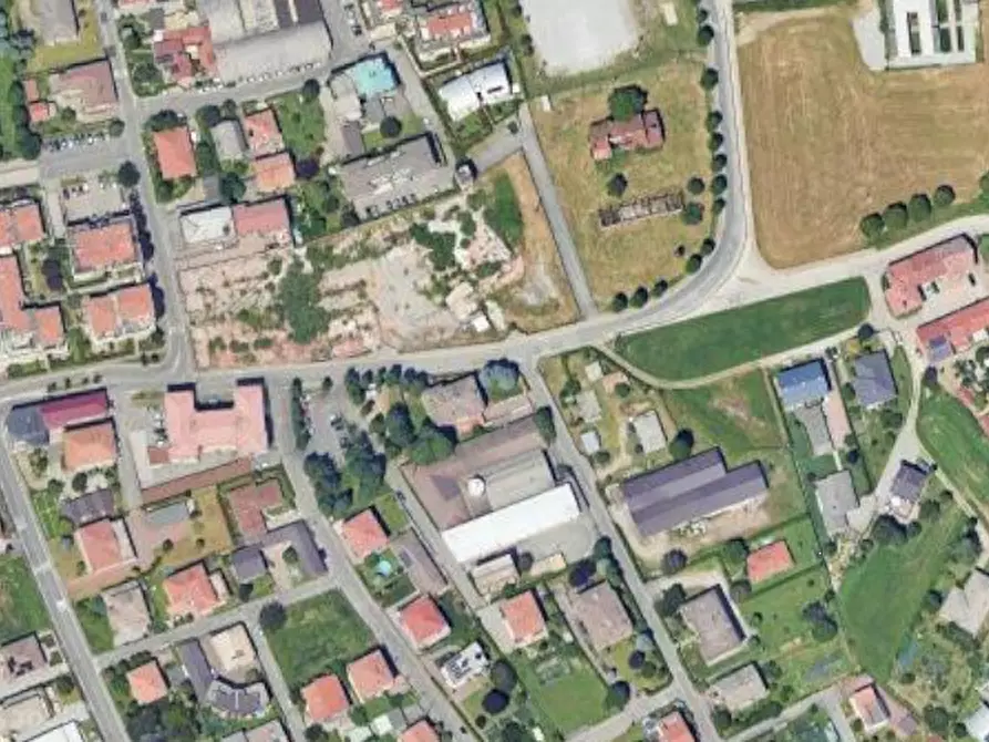 Immagine 20 di Appartamento in vendita  in Via Trieste a Figino Serenza