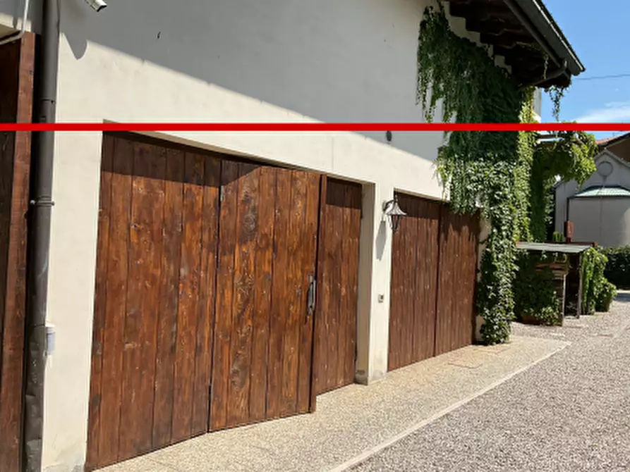 Immagine 16 di Negozio in vendita  in Strada Dosso del Corso a Mantova