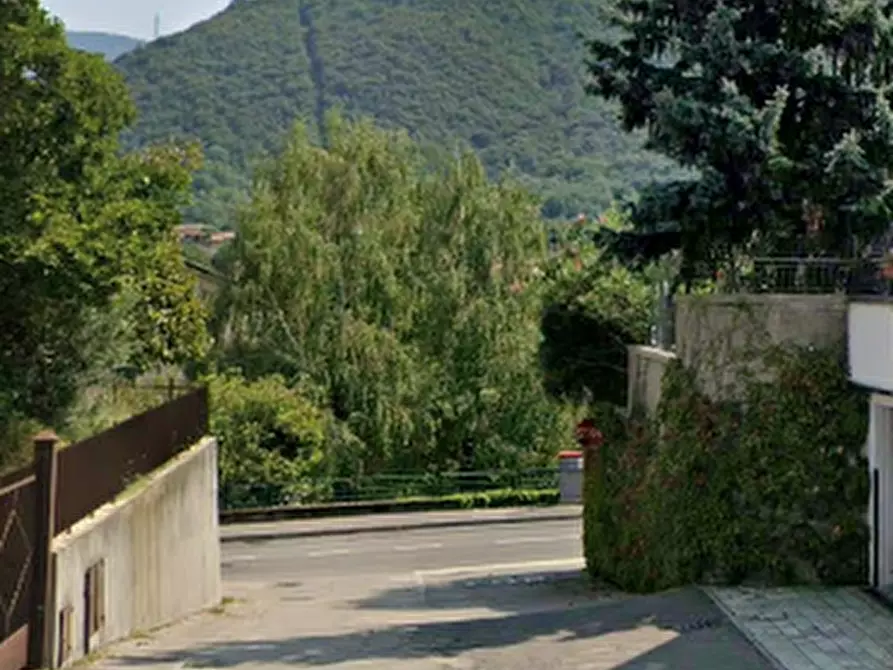 Immagine 18 di Appartamento in vendita  in Via Renzo e Lucia a Valmadrera