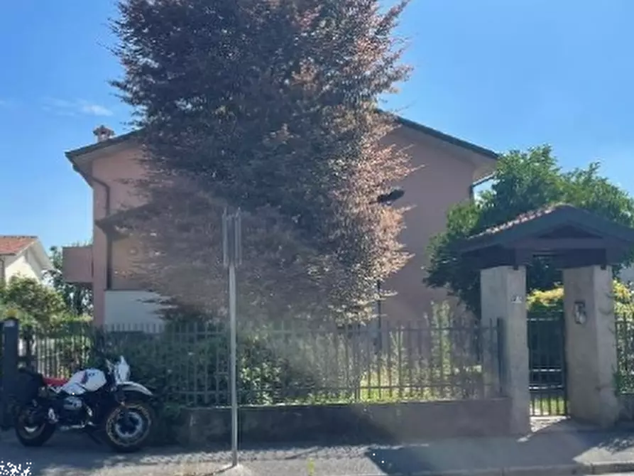 Immagine 10 di Appartamento in vendita  in Via Sala a Verderio Inferiore