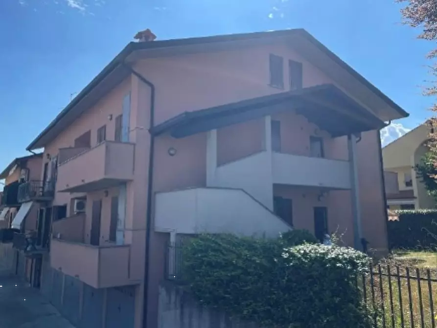 Immagine 12 di Appartamento in vendita  in Via Sala a Verderio Inferiore