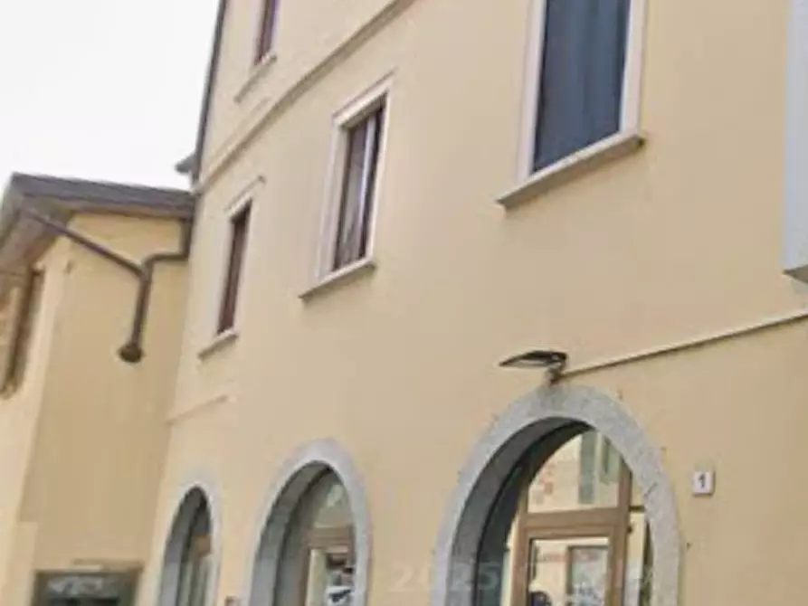 Immagine 4 di Appartamento in vendita  in Via Goffredo Mameli a Casatenovo