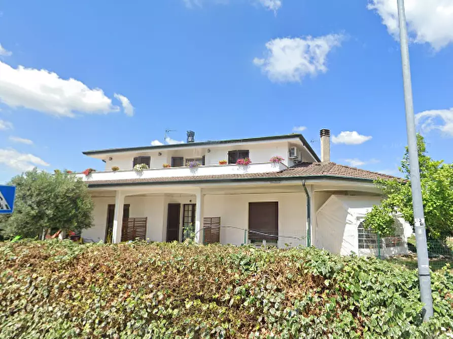 Immagine 12 di Appartamento in vendita  in Via Learco Guerra a Curtatone