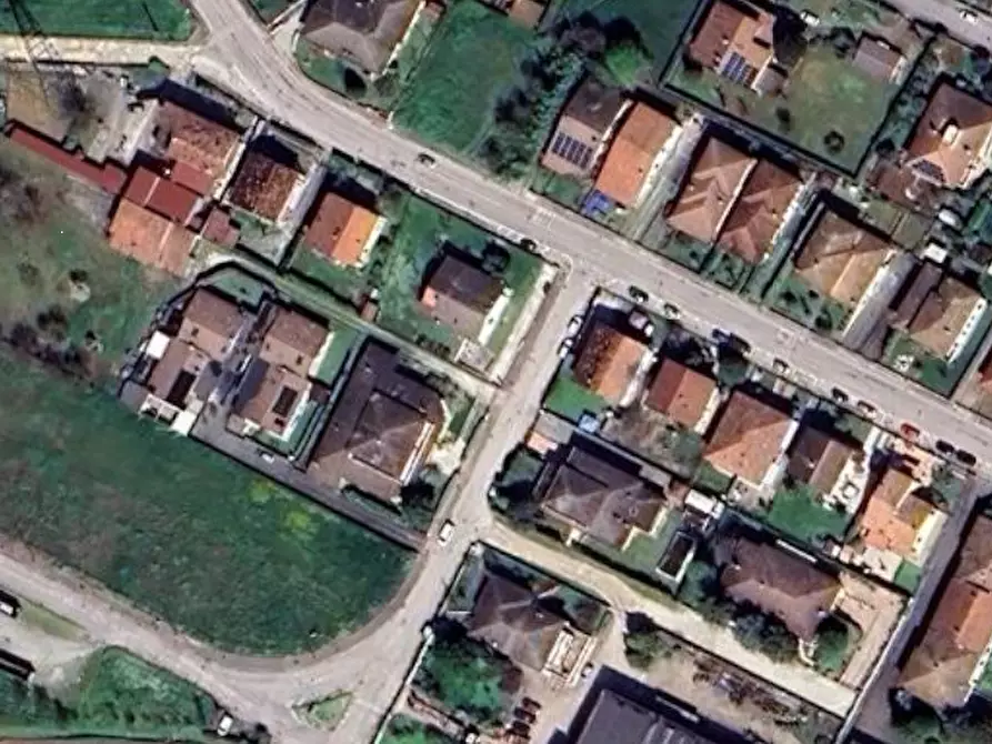 Immagine 17 di Appartamento in vendita  in Via Learco Guerra a Curtatone