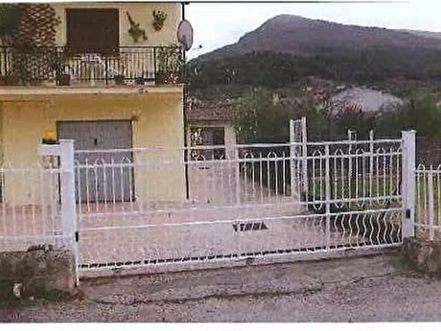 Immagine 3 di Appartamento in vendita  in Via Fratelli Cairoli a Gualdo Tadino