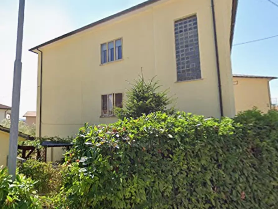 Immagine 11 di Appartamento in vendita  in Via Fratelli Cairoli a Gualdo Tadino