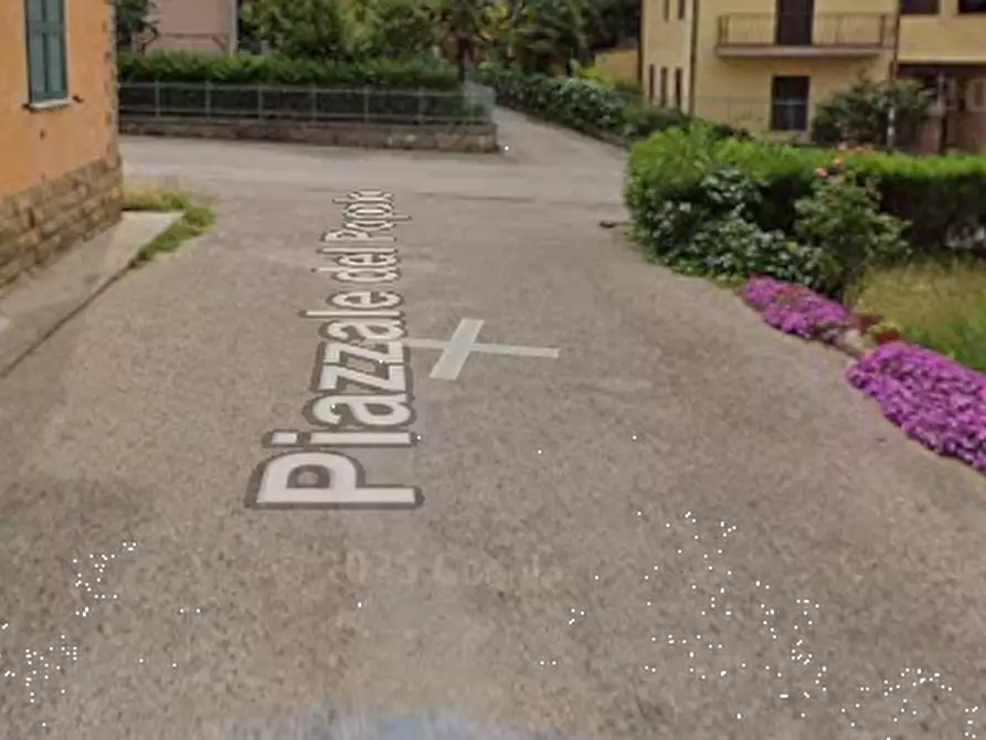 Immagine 17 di Appartamento in vendita  in Piazza del Popolo  a Passignano Sul Trasimeno