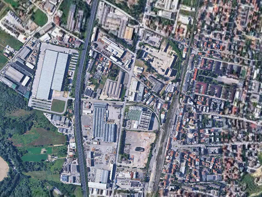 Immagine 4 di Magazzino in vendita  in Via Erasmo Piaggio a Chieti