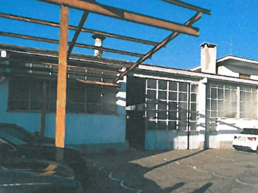 Immagine 12 di Capannone industriale in vendita  in Via Arturo Toscanini a Mariano Comense