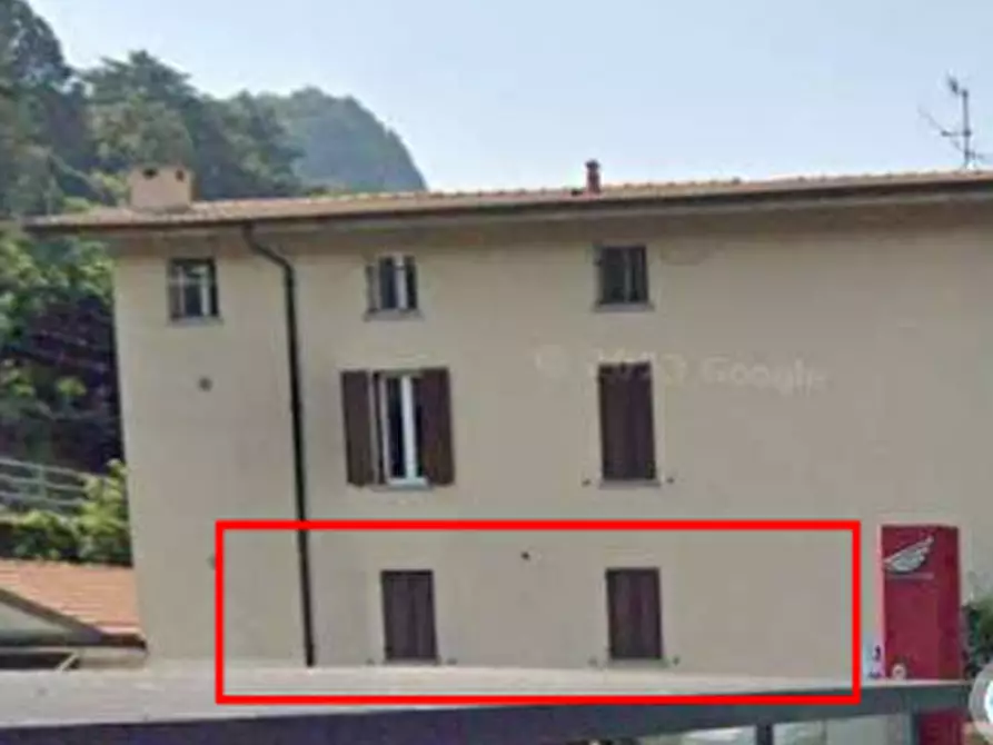 Immagine 5 di Appartamento in vendita  in Via Napoleona a Como
