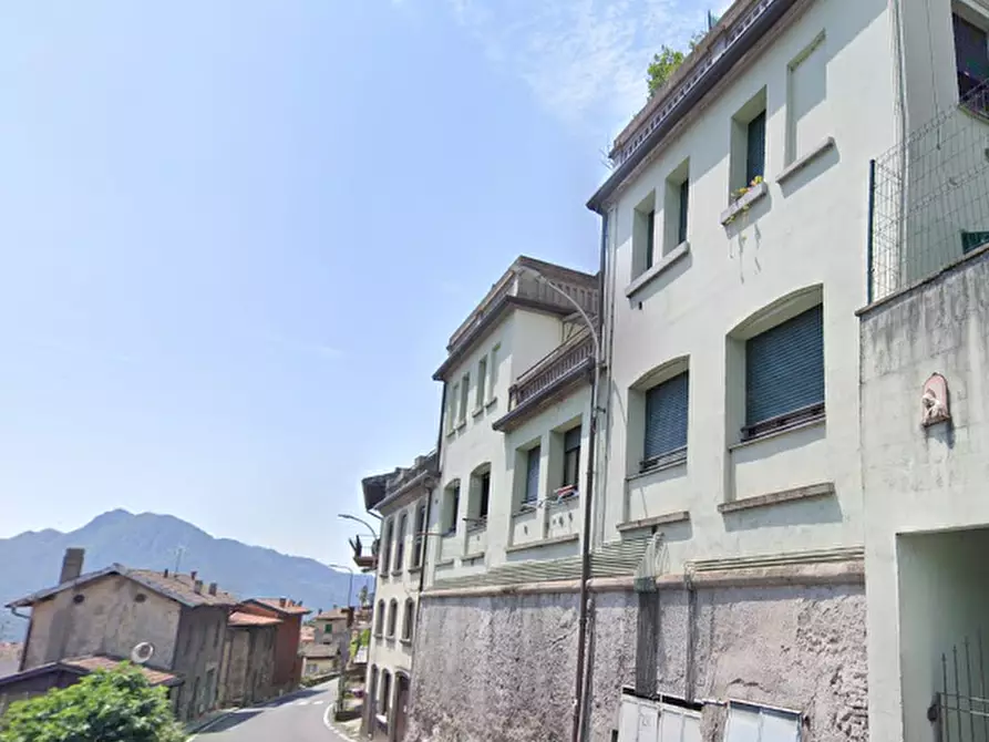Immagine 1 di Appartamento in vendita  in Corso Monte San Gabriele a Lecco
