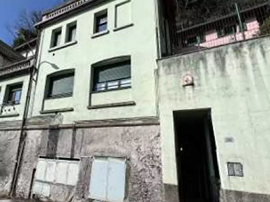 Immagine 5 di Appartamento in vendita  in Corso Monte San Gabriele a Lecco