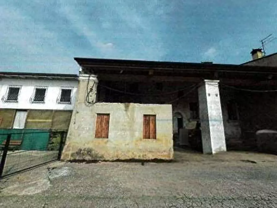 Immagine 3 di Porzione di villa in vendita  in Via San Pietro a Montecchio Precalcino