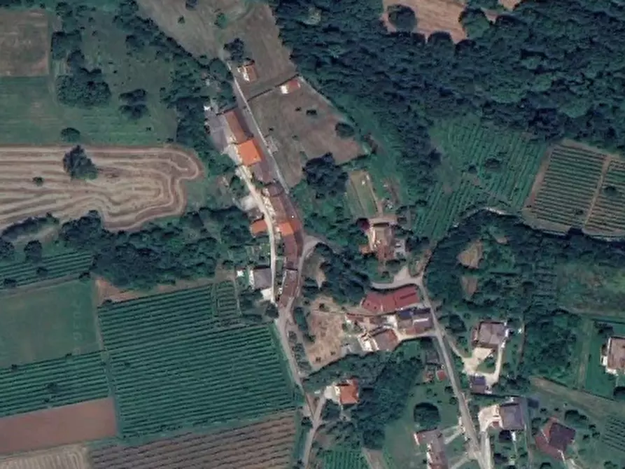 Immagine 18 di Porzione di villa in vendita  in Via San Pietro a Montecchio Precalcino