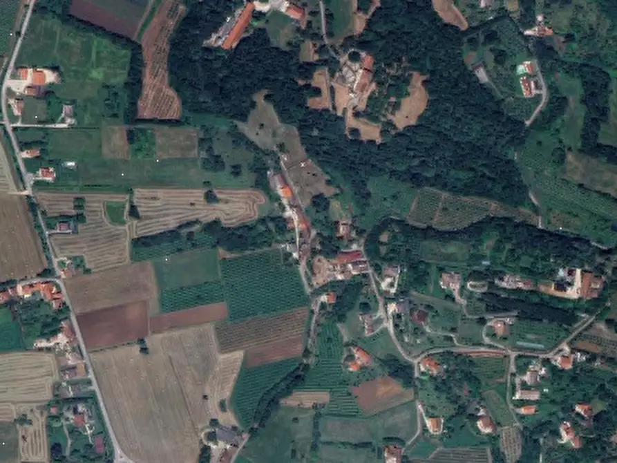 Immagine 19 di Porzione di villa in vendita  in Via San Pietro a Montecchio Precalcino