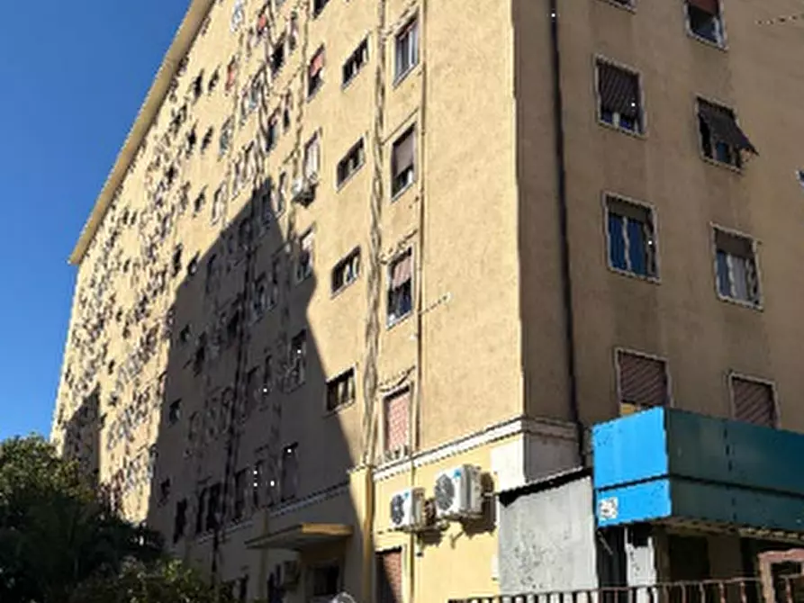 Immagine 1 di Appartamento in vendita  in Via Imera a Roma