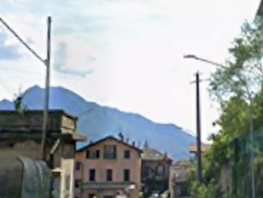 Immagine 10 di Magazzino in vendita  in Via Padre Domenico Mazzucconi a Lecco