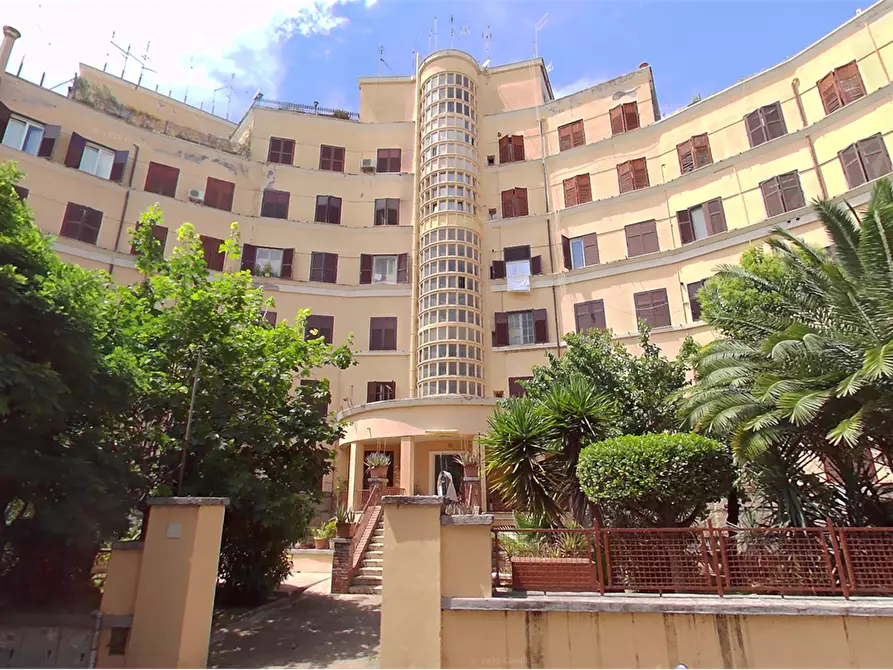 Immagine 7 di Appartamento in vendita  in Via Francesco Orazio da Pennabilli a Roma