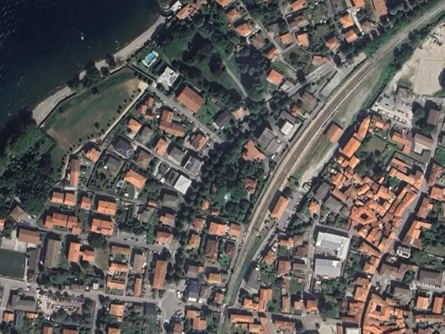 Immagine 5 di Garage in vendita  in Via Vignola a Dervio