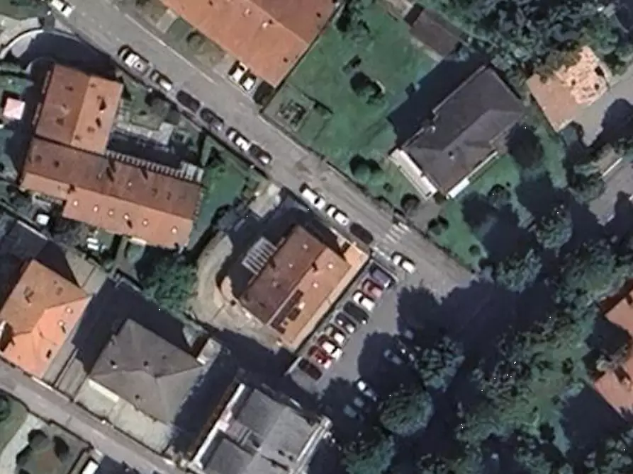 Immagine 6 di Garage in vendita  in Via Vignola a Dervio