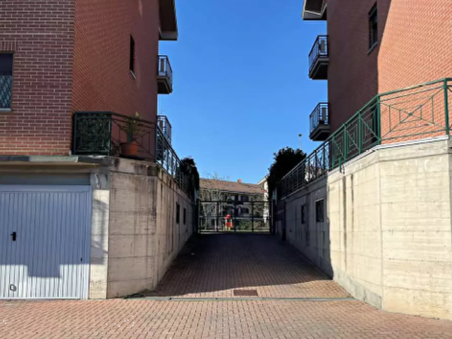 Immagine 4 di Garage in vendita  in Via A. Modigliani a Settimo Torinese
