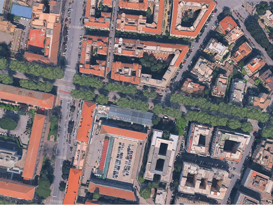 Immagine 11 di Appartamento in vendita  in Viale delle Milizie a Roma