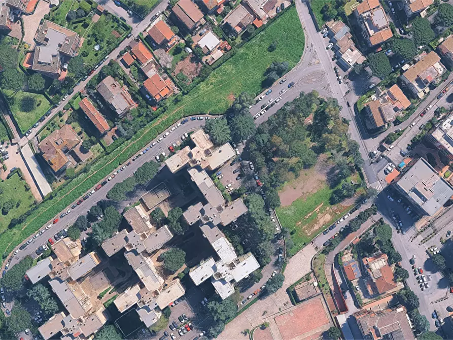 Immagine 7 di Appartamento in vendita  in Via Bova  a Roma