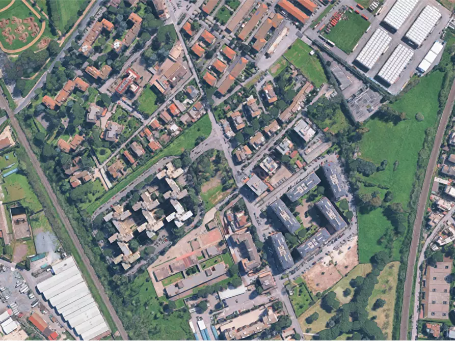 Immagine 8 di Appartamento in vendita  in Via Bova  a Roma