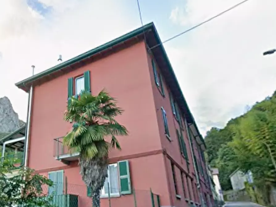 Immagine 17 di Appartamento in vendita  in Corso San Michele Del Carso a Lecco