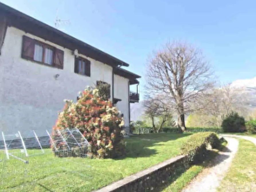 Immagine 7 di Appartamento in vendita  in Via E. De Amicis a Cassina Valsassina