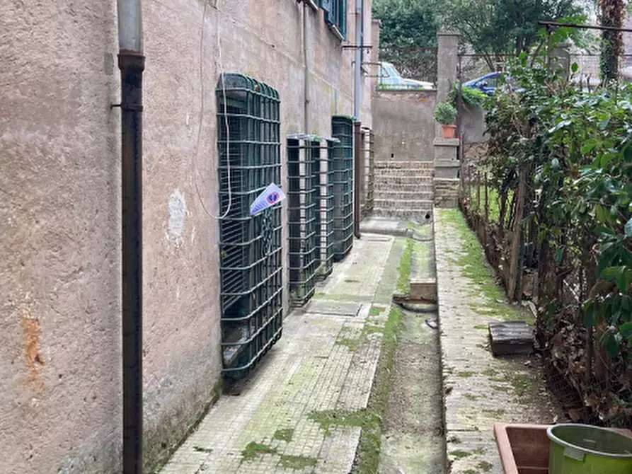 Immagine 3 di Appartamento in vendita  in Via Roberto De Nobili a Roma