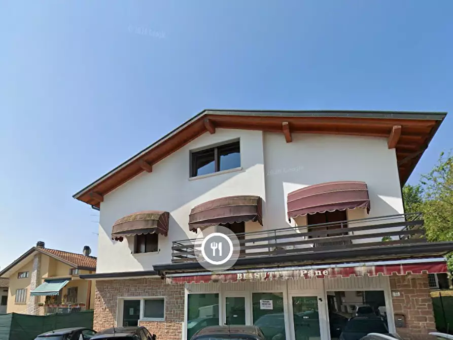 Immagine 2 di Negozio in vendita  in Via Trieste a Aviano