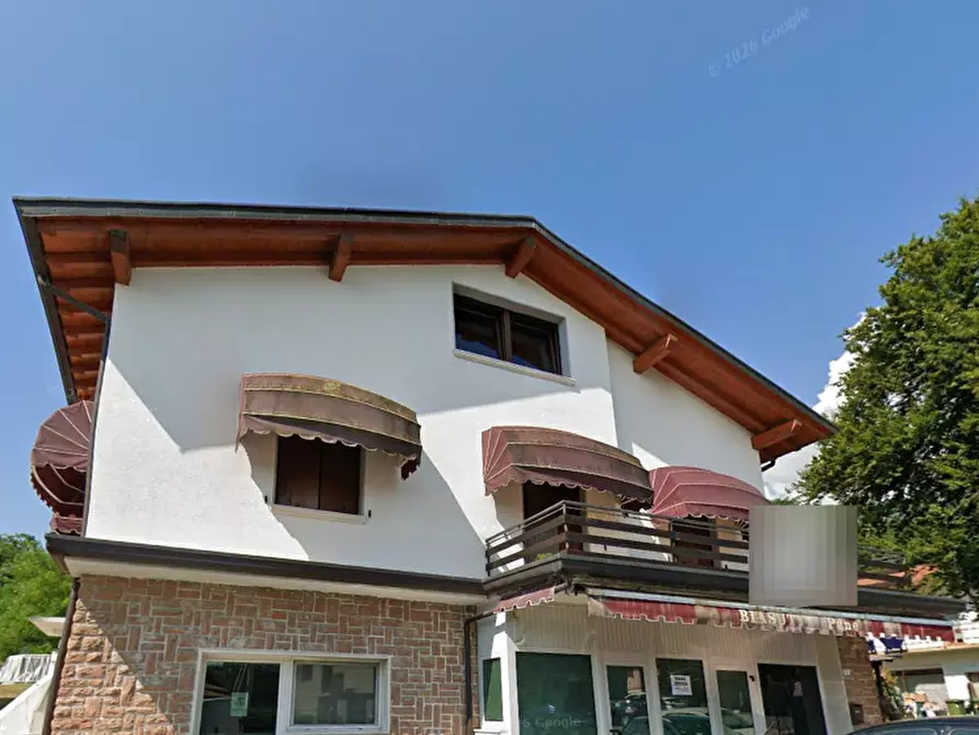 Immagine 1 di Laboratorio in vendita  in Via Trieste a Aviano