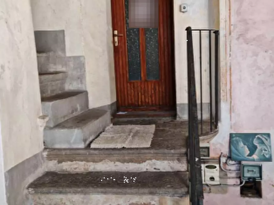 Immagine 4 di Appartamento in vendita  in Via Libertà  a Casalzuigno