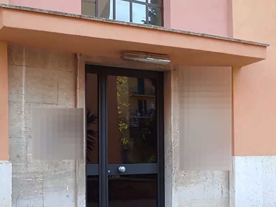 Immagine 3 di Appartamento in vendita  in Via Annio Felice  a Roma