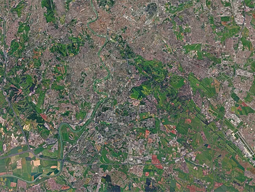 Immagine 15 di Appartamento in vendita  in Via Annio Felice  a Roma