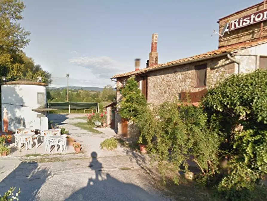 Immagine 14 di Negozio in vendita  in Località Farnieta  a Fabro