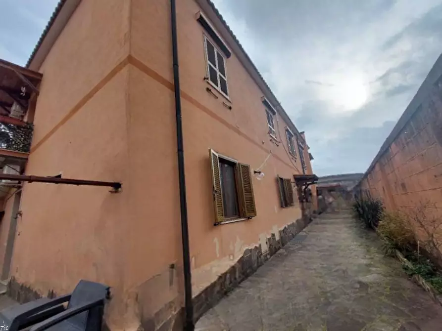 Immagine 2 di Appartamento in vendita  in Via Giovanni Rucellai a Roma