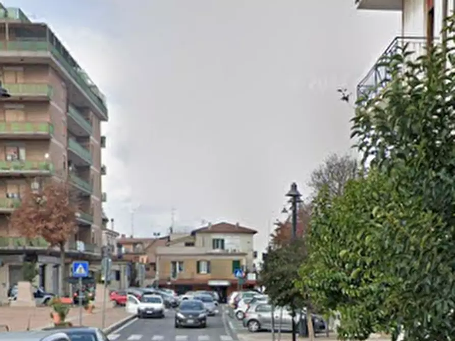 Immagine 6 di Negozio in vendita  in Via Antonio Cantore a San Cesareo