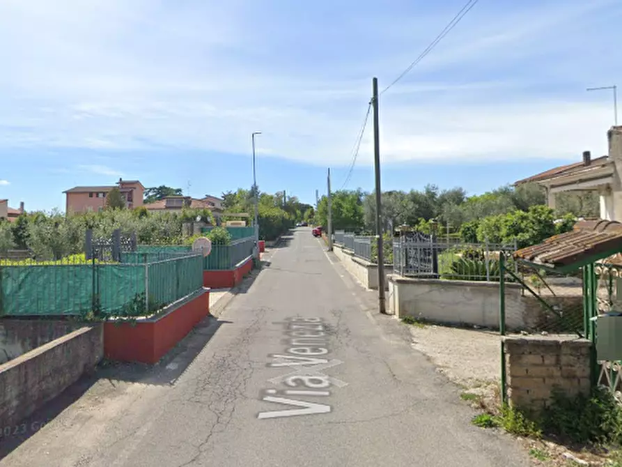 Immagine 11 di Porzione di villa in vendita  in Via Venezia a Fiano Romano