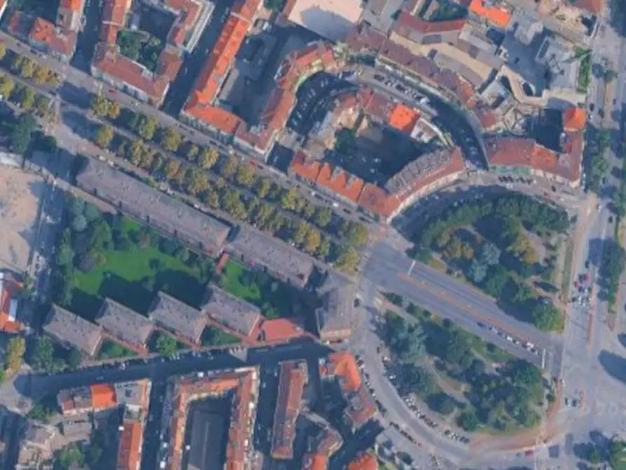 Immagine 8 di Garage in vendita  in Piazza Adriano a Torino