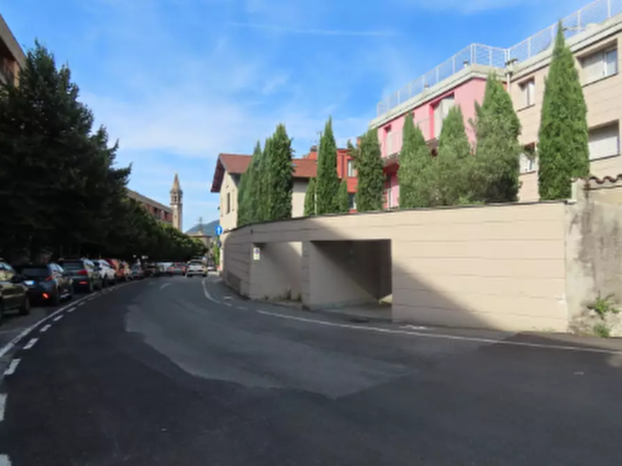 Immagine 5 di Appartamento in vendita  in Via Palestro a Lecco