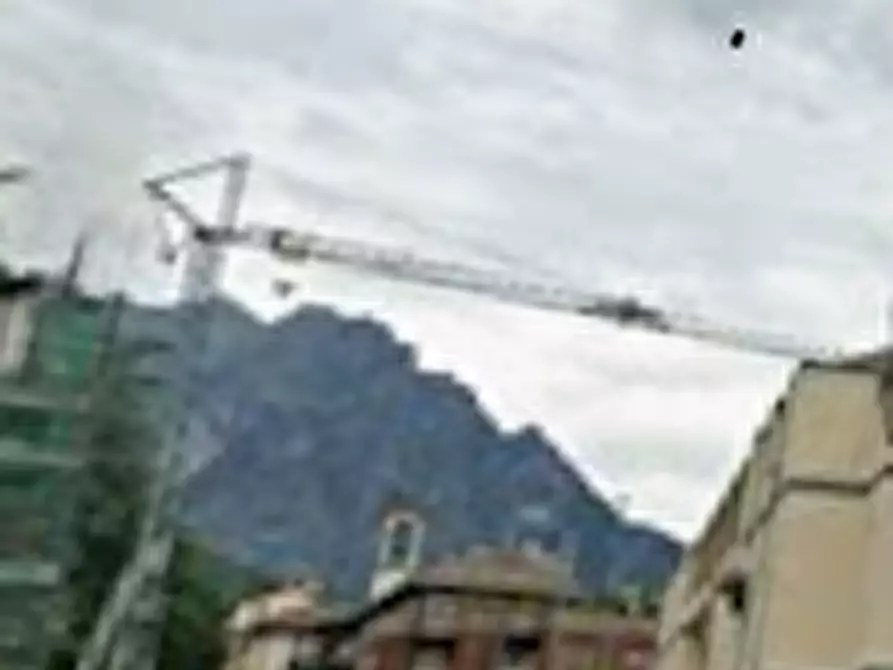 Immagine 6 di Appartamento in vendita  in Via Palestro a Lecco