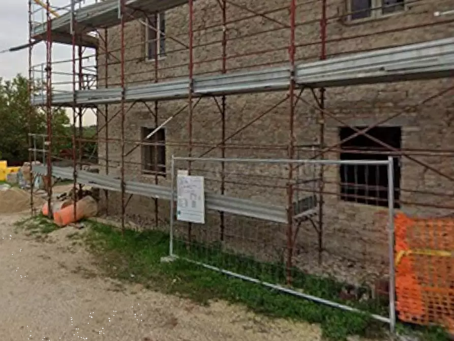 Immagine 10 di Appartamento in vendita  in Frazione Torre a Cingoli