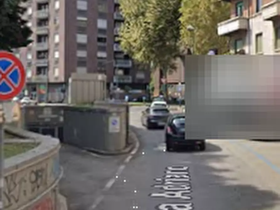 Immagine 5 di Garage in vendita  in Piazza Adriano a Torino