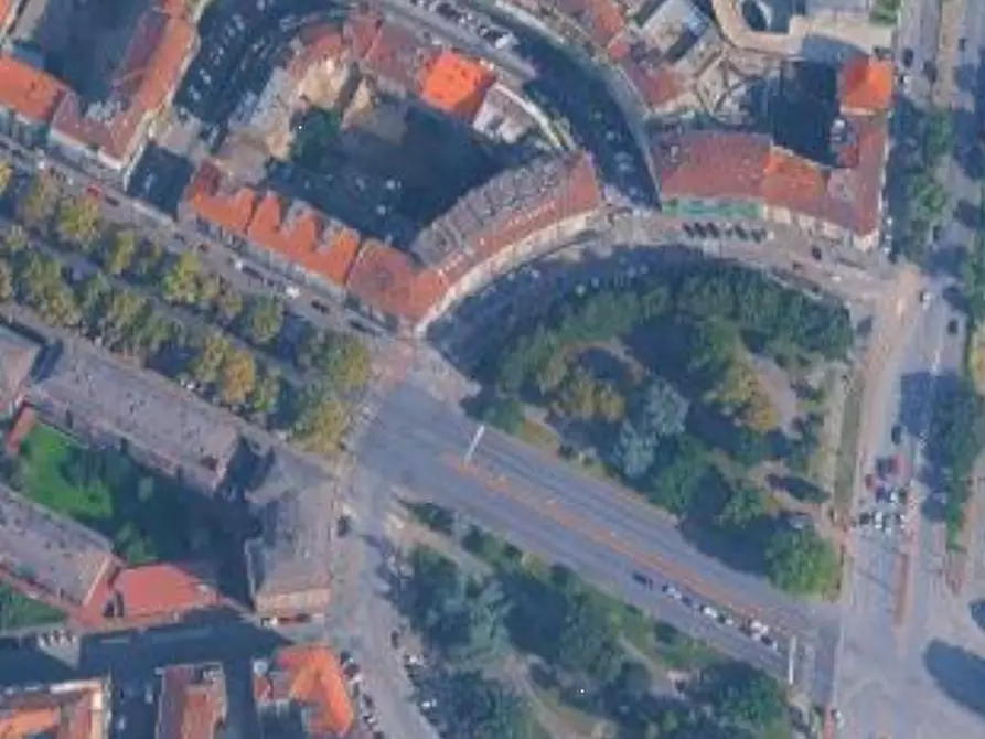 Immagine 10 di Garage in vendita  in Piazza Adriano a Torino