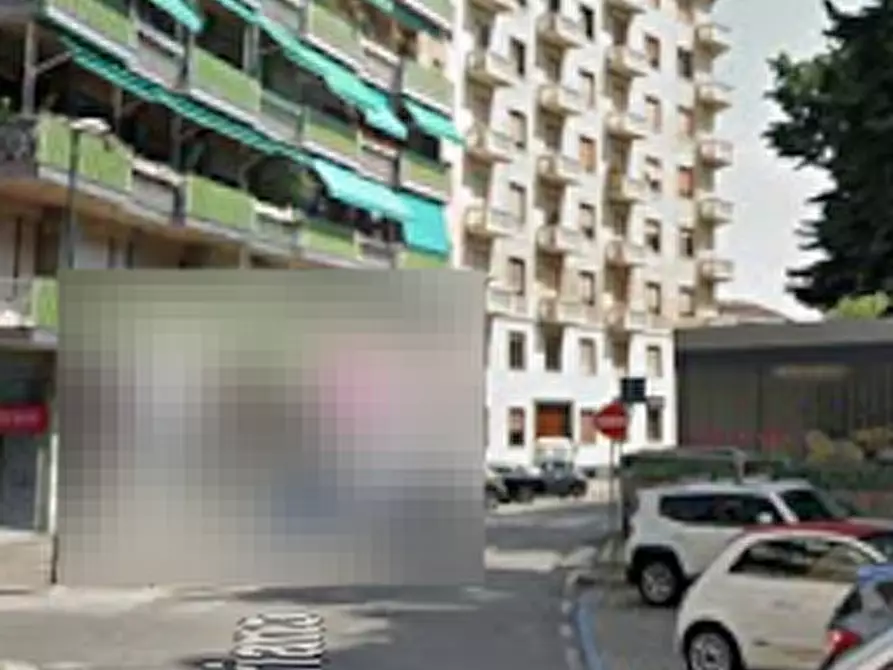 Immagine 3 di Garage in vendita  in Piazza Adriano a Torino