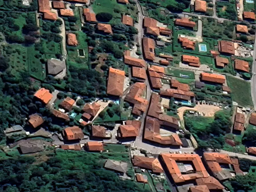 Immagine 11 di Ufficio in vendita  in Via Dalmazio Birago a Cuveglio