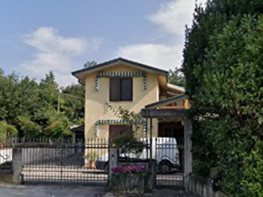 Immagine 12 di Villa in vendita  in Via Bellimadore  a Montorso Vicentino