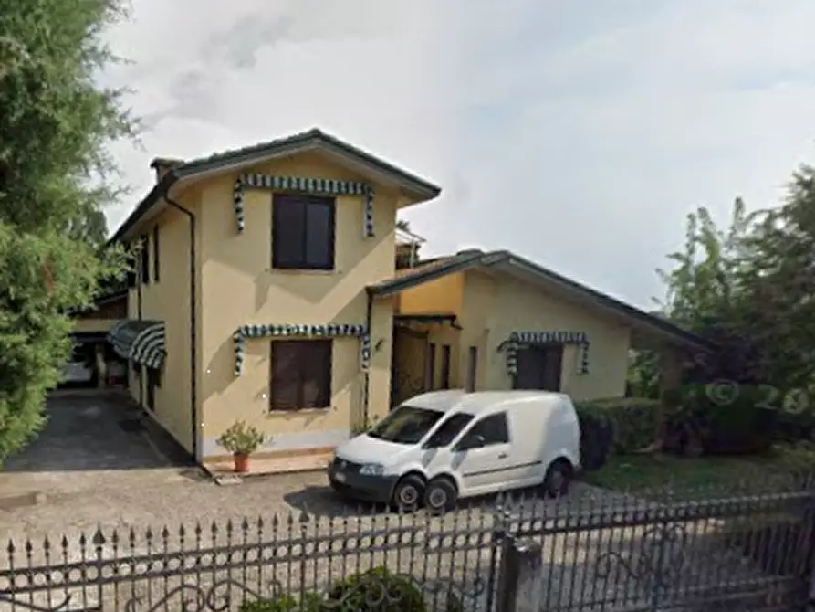 Immagine 18 di Villa in vendita  in Via Bellimadore  a Montorso Vicentino